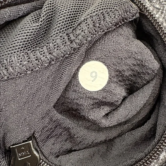 Lululemon Think Fast Pullover - Picture 13 of 16